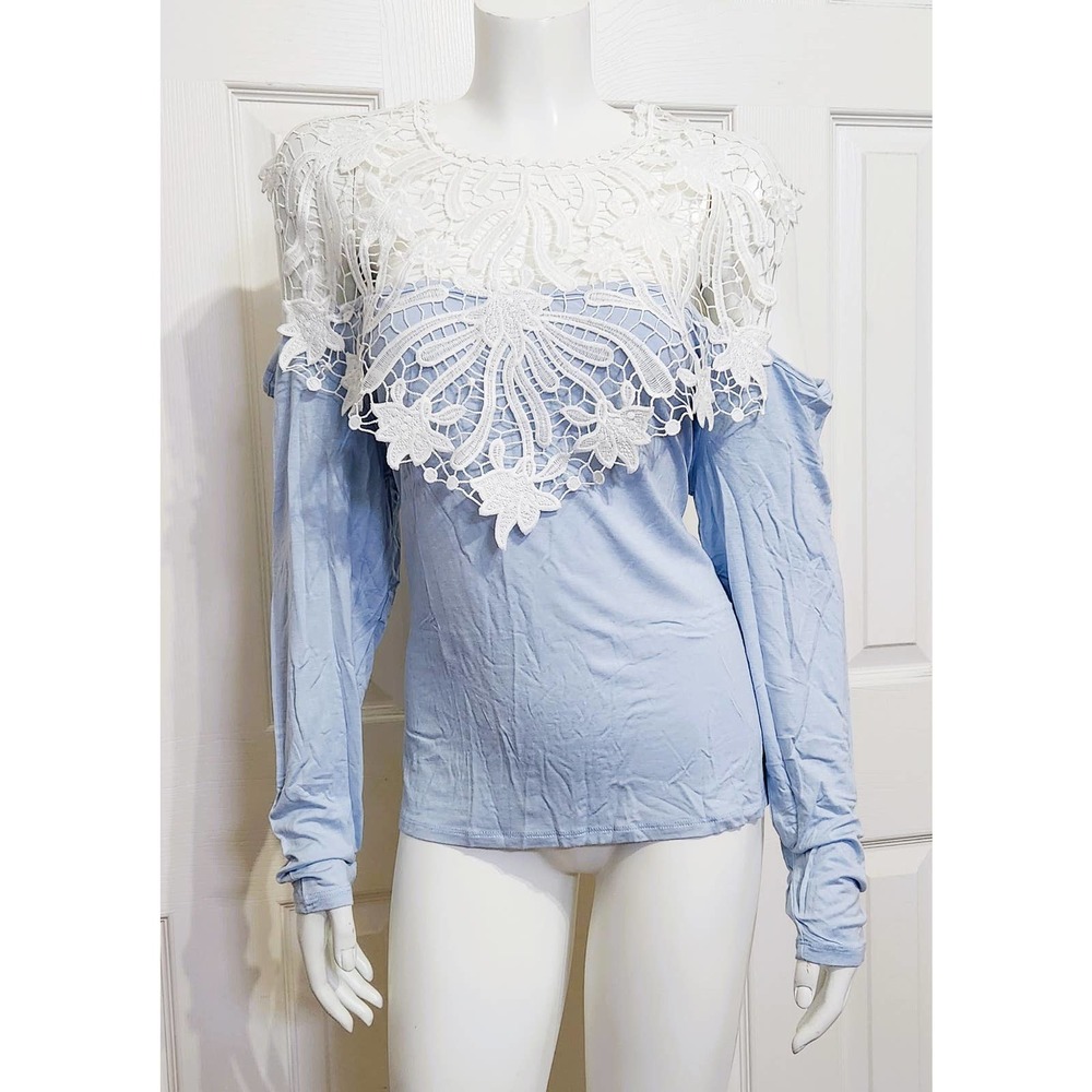 Plus Size Lace Detail Top (1X)